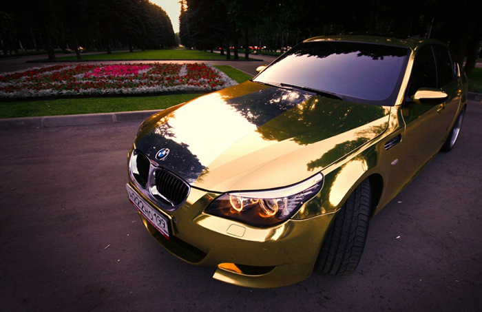 Золотая автоэмаль - гламурные автомобили